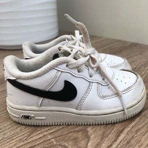 Toddler Nike Force1 shoes